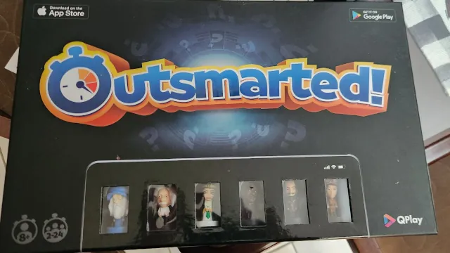 Outsmarted - The App-Connected TV Quiz-Show Board Game